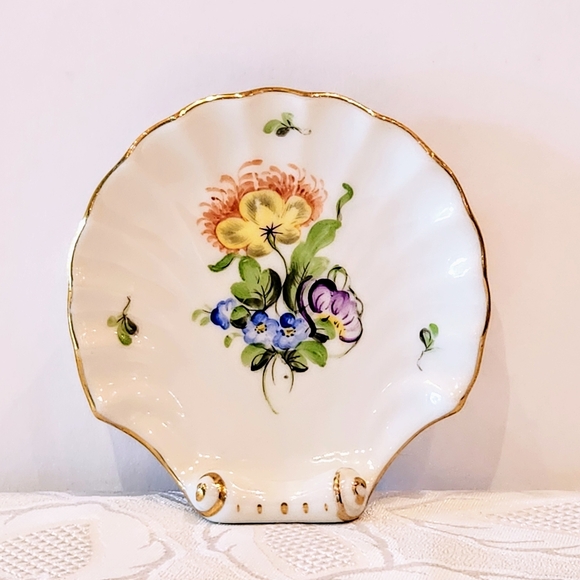 Herend Hungarian antique rare porcelain shell shape trinket dish. - Picture 1 of 8